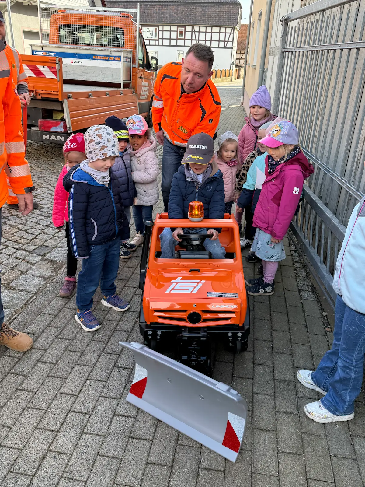 TSI Besuch Kita Hohengandern – Geschenk TSI Besuch Kita Hohengandern - Geschenk